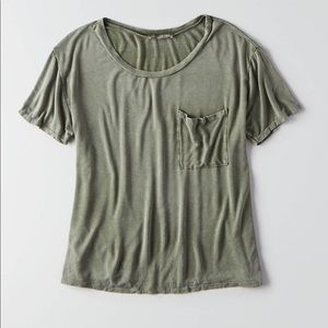 American eagle T-shirt